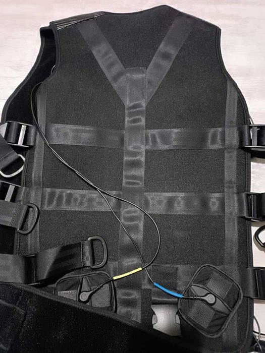 Костюм за електромускулна стимулация (EMS)