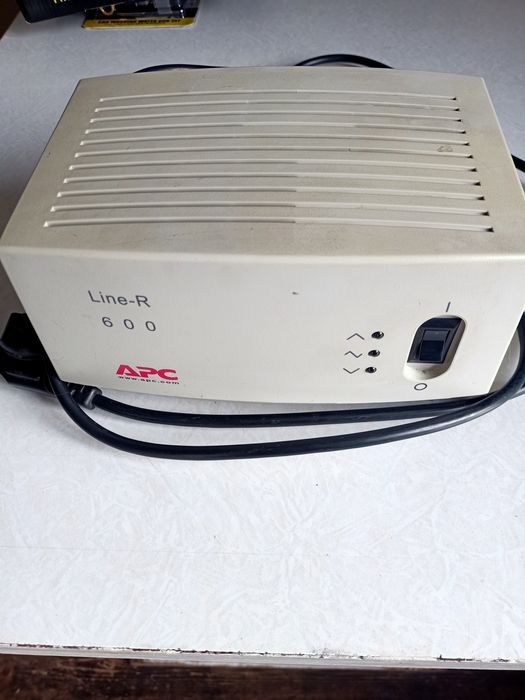 Продам на запчасти стабилизатор напряжения