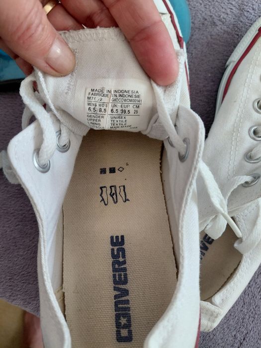Vand tenesi converse