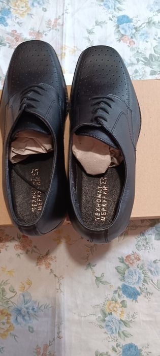 Продавам чисто нови Офицялни обувки номер 40 неизползвани