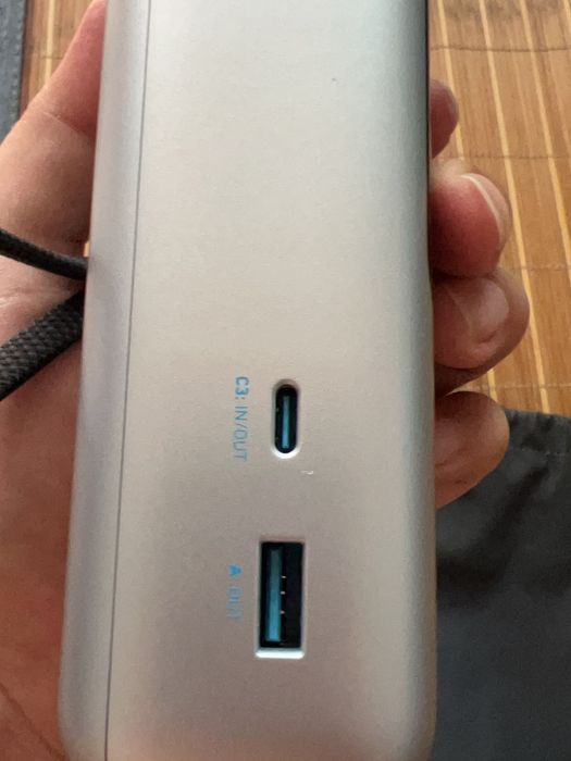 Power Bank Anker 165W