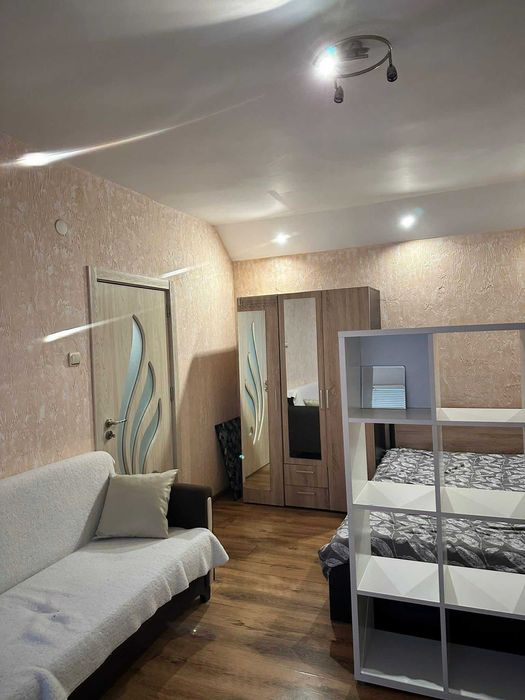 Дава се ПОД НАЕМ