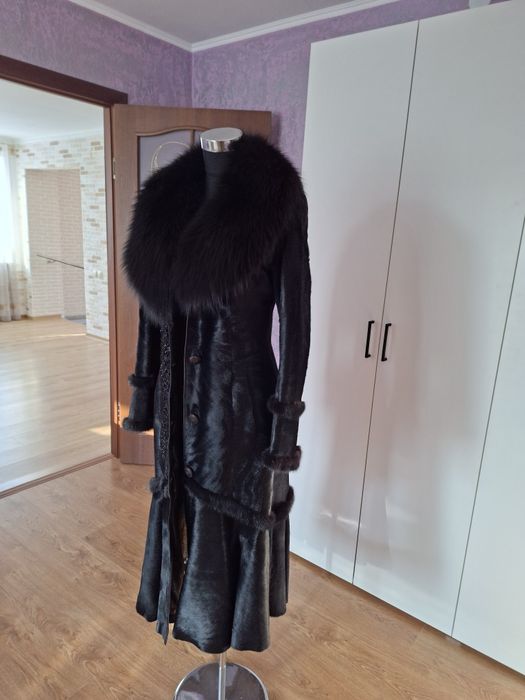 Продам шубу норковую