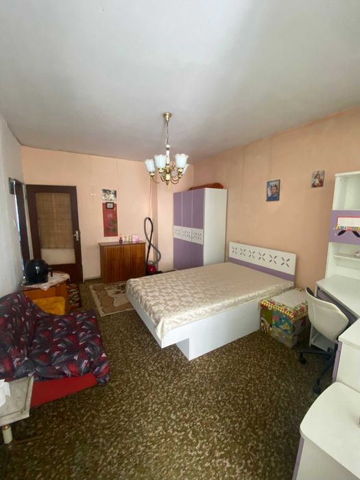 Продава се Двустаен апартамент в София, Център - 61 кв.м за 2255 €/кв.м - Снимка #1