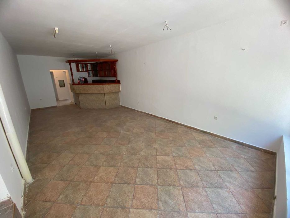 Дава се под наем Едностаен апартамент в Пловдив, Център - 58 кв.м за 71000 € - Снимка #1