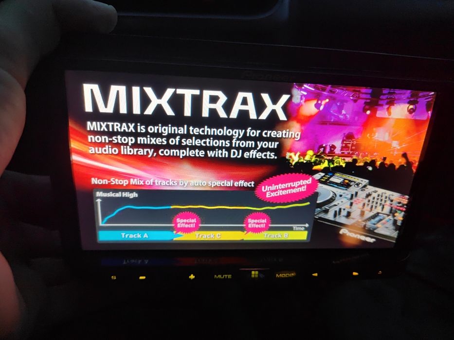 Pioneer AVH-X8500BT мултимедия