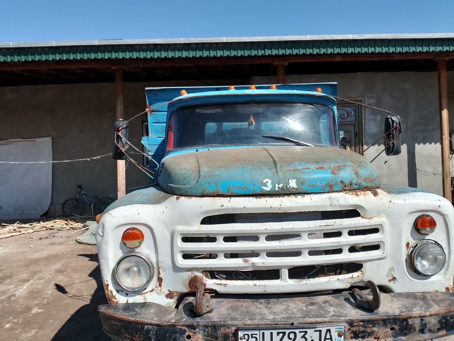 Zil moshina samasuval