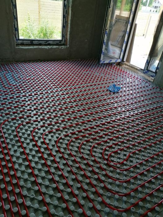 Case noi de vânzare(Pompa de căldură +PANOURI FOTOVOLTAICE)