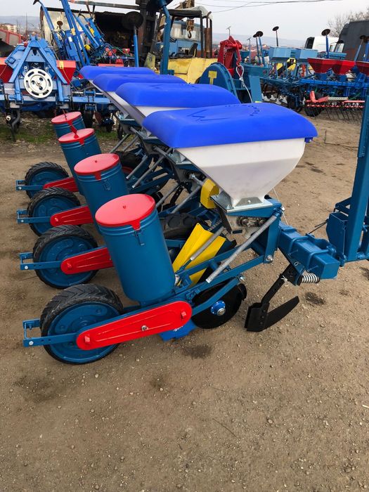 Piese. Semanatoare de porumb SPC4 cu fertilizare Mecanica Ceahlău