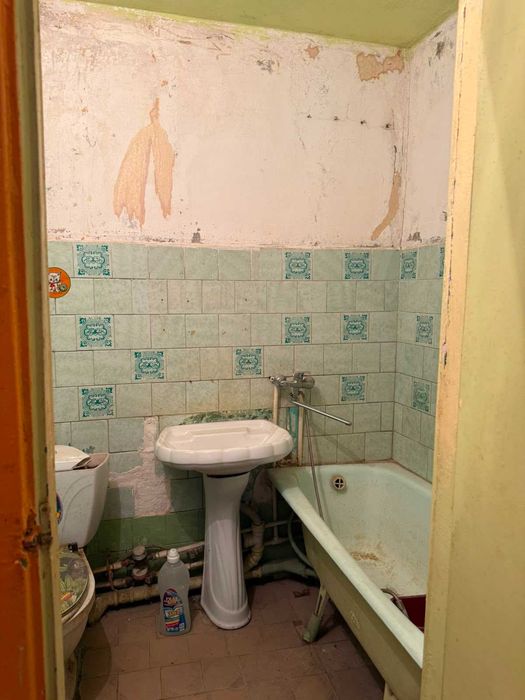 Продам 2 комн квартиру в 19м. Собственник