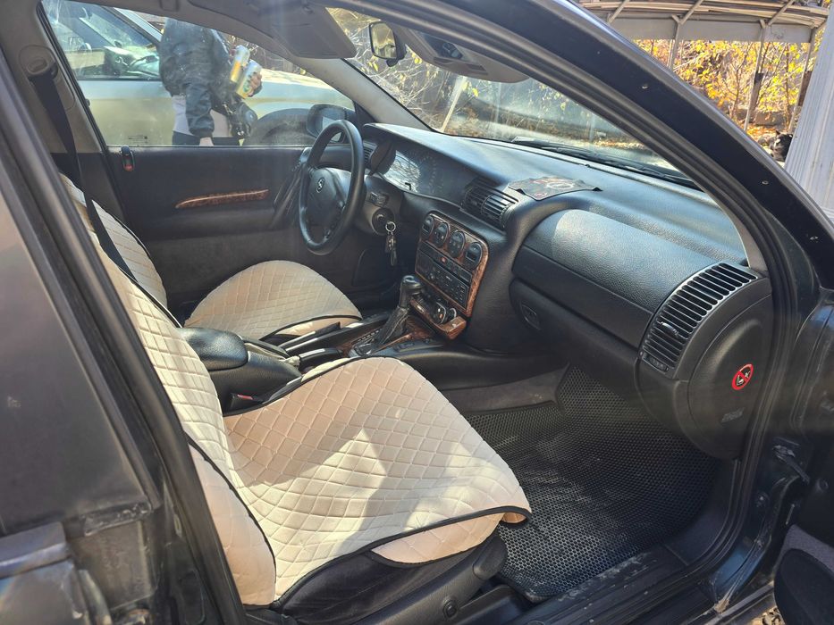Продам машину opel omega