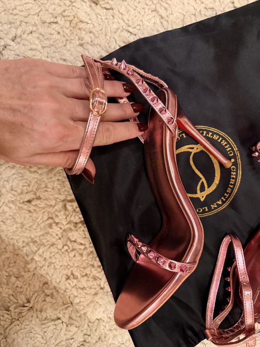 Sanda dama Louboutin roz