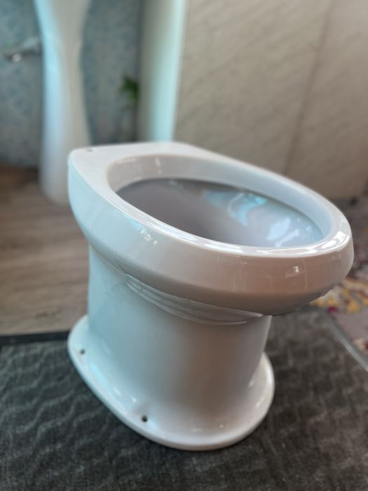 Продам дачный унитаз .