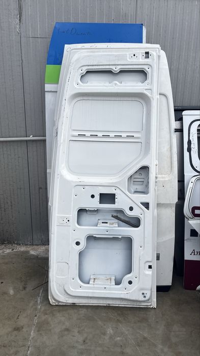 4 броя Volkswagen Crafter задна дясна врата