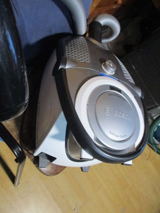 aspirator bosch roxx 1400W