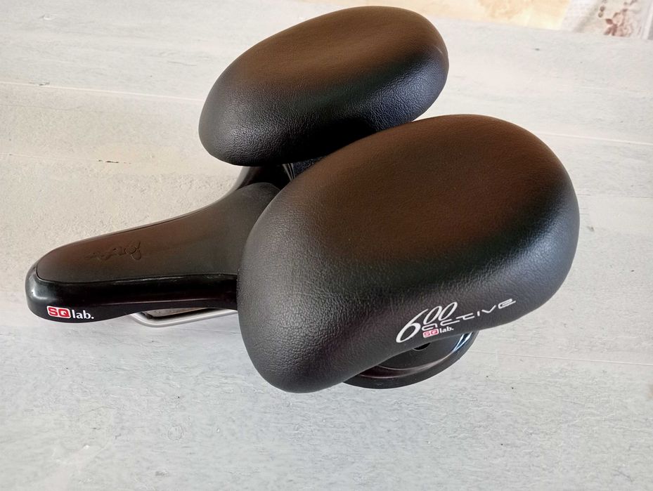 Angrenaj pedalier Deore manete  Shimano SLX schimbator spate Deore XT  Roata fata Mavic Campagnolo cursiera sea SQlab
