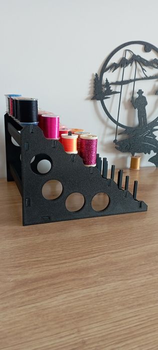 Органайзер за мухарски конци