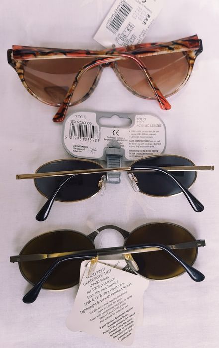 Lot 6 perechi ochelari de soare pentru doamne, Foster Grant, prorectie