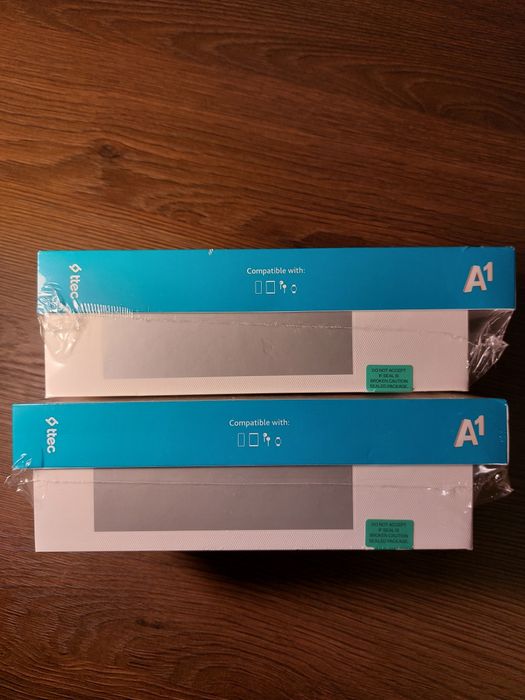 Два Нови Комплекта Телефон OPPO A6x, с включен ttec PowerBank и протектор за екран