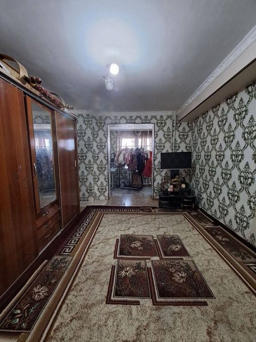 Navoiy shahrida 2 xona katta kvadratli uyimiz sotiladi tryoxlestnikdom