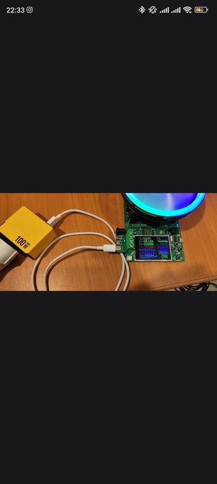 Продается зарядное устройство на 100W с оригинальным кабелем.