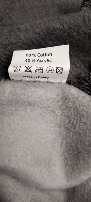Pătură groasă CASA DE TEXTIL 220×240,nouă