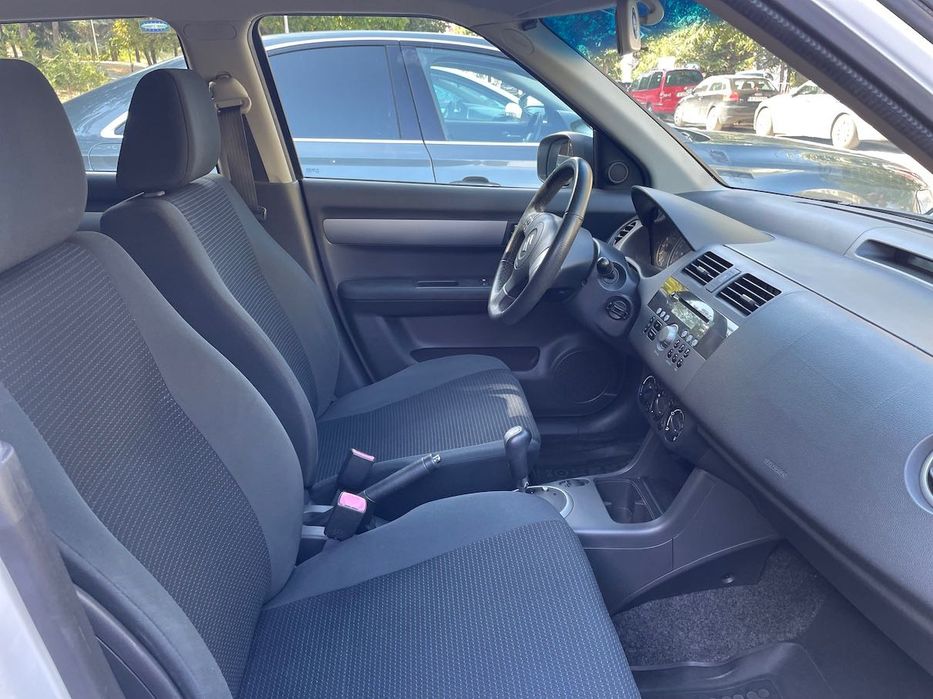 Suzuki Swift Сузуки Суифт Автоматик