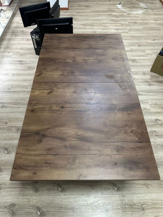 Стол для офиса, кухни, куда хотите