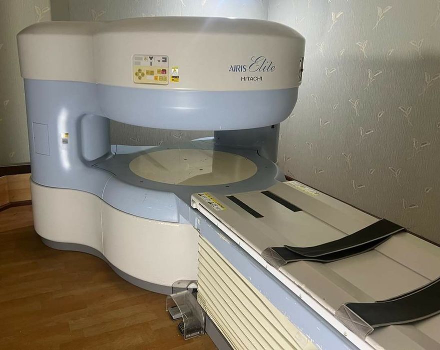 МРТ апарат Hitachi 0.3 Resla 2008