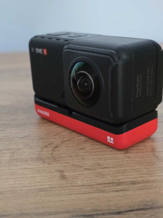 Camera 360 - Insta360 One R - 5.7k 30fps