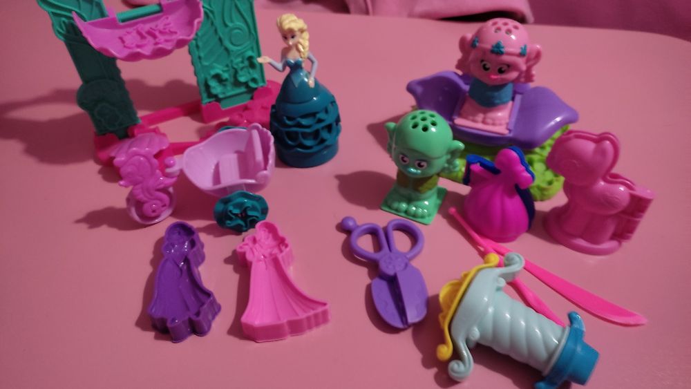 Комплекти за пластелин