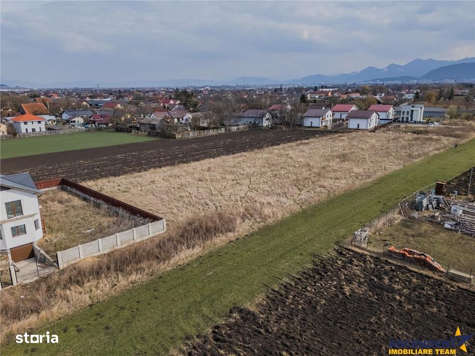 2.082 mp teren intravilan Stupini, zona de case, utilitati in apropier