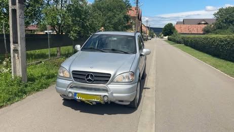 MERCEDES ML 270 AITOUTILITAR ( impozit mic )