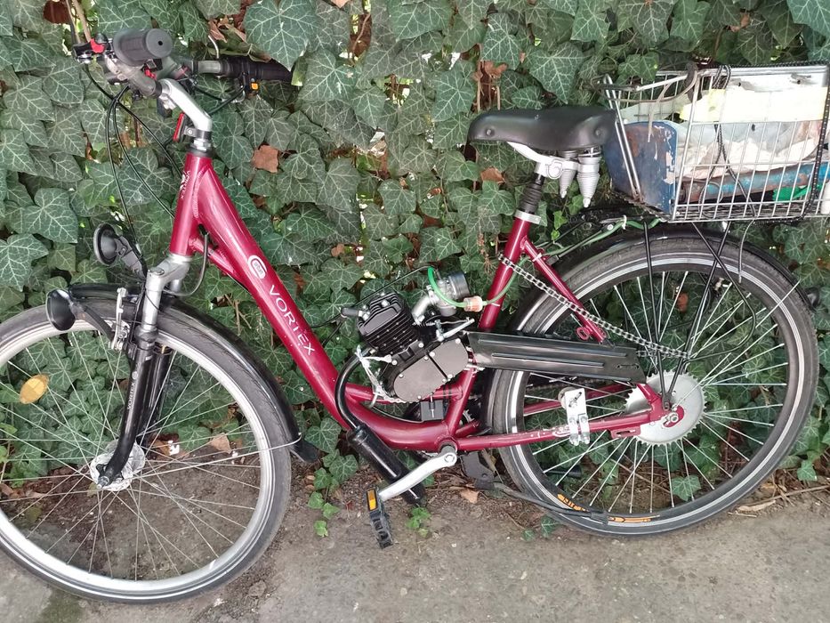 Bicicleta cu motor