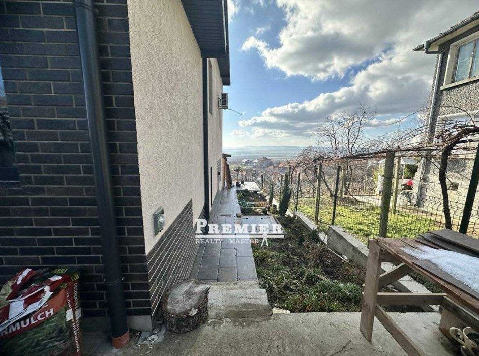 Продава се Къща в к.к. Слънчев бряг - 185 кв.м за 1892 €/кв.м - Снимка #19