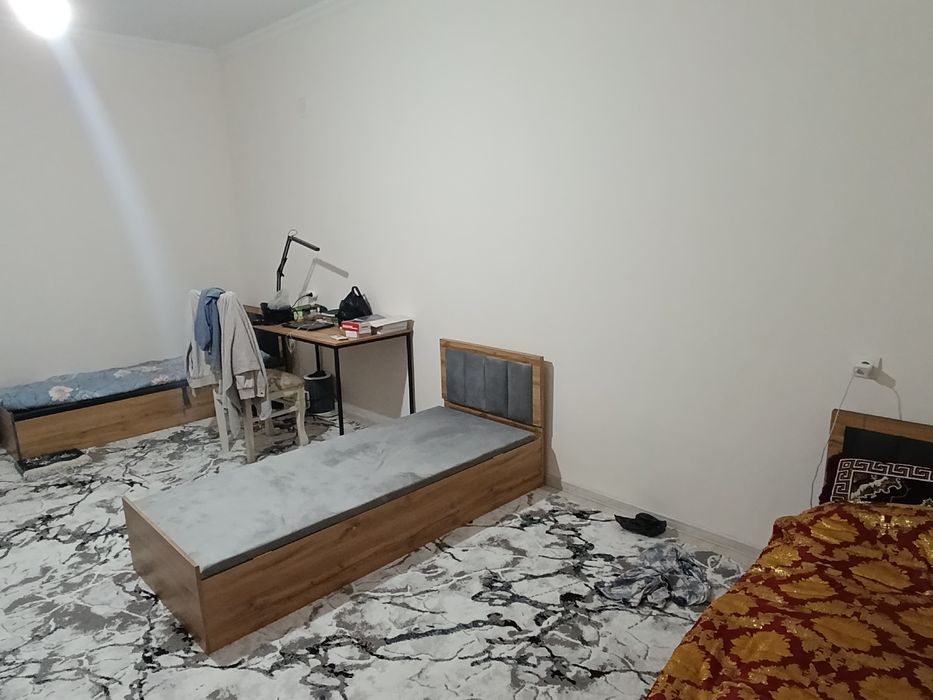 4-ех комнатная квартира Дустлик Меро  Яшнабод тумани факат угил боллар