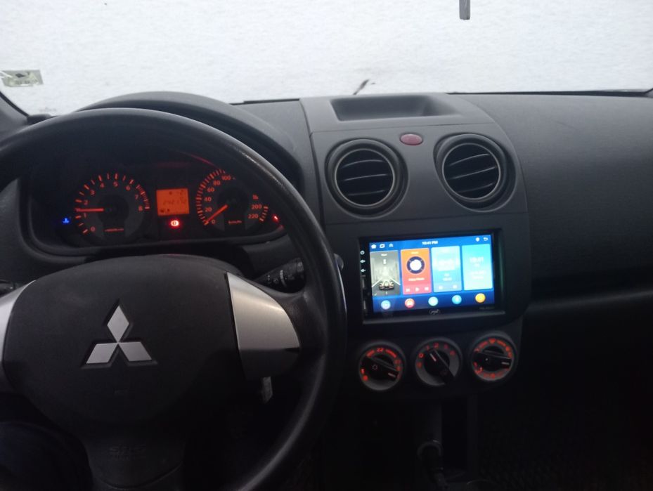 Vând Mitsubishi Colt