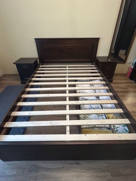 Pat dublu cu noptiere de la mobexpert