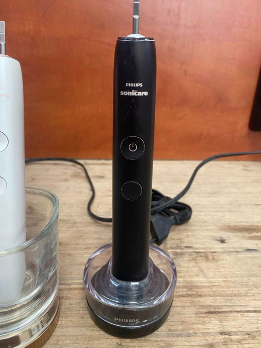 Sonicare 9000 DiamondClean HX9914/69 2 тела Втора употреба