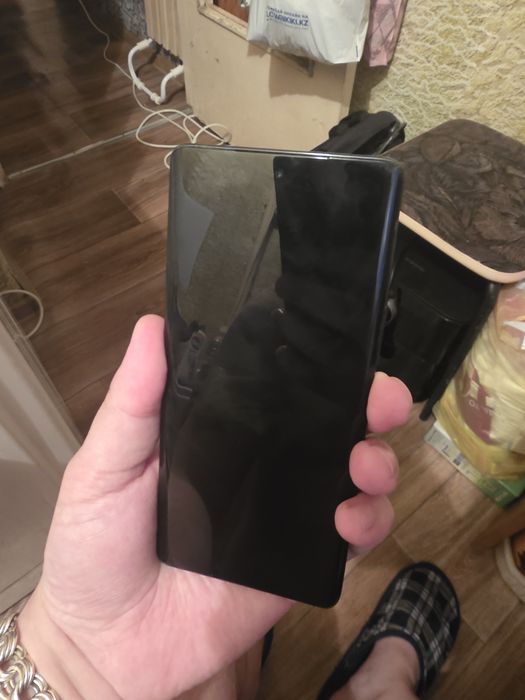 Продам срочно VIVO V30 5G 256gb