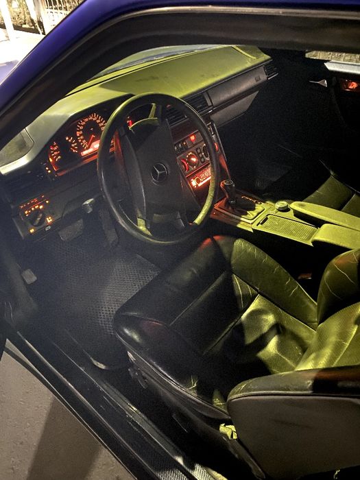 Mercedes-Benz W124 Coupe