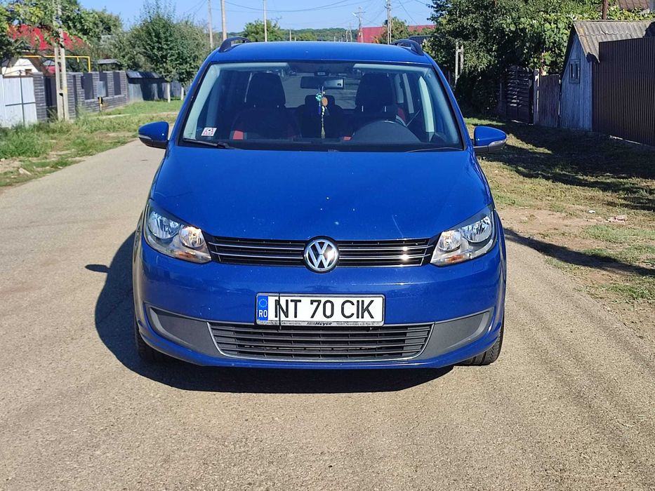 Volzwagen touran