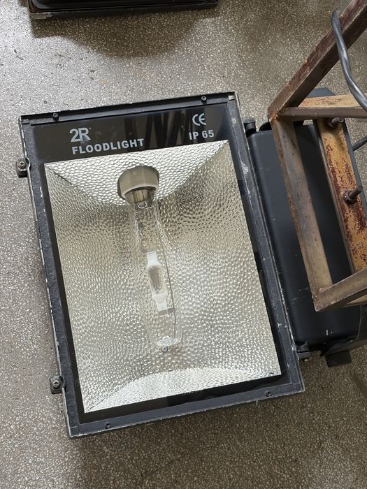 Фасаден прожектор 2R floodlight IP65 2броя
