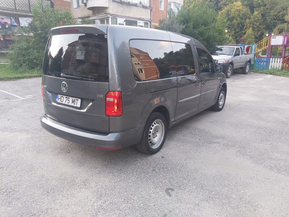 VW caddy 2018 7 locuri