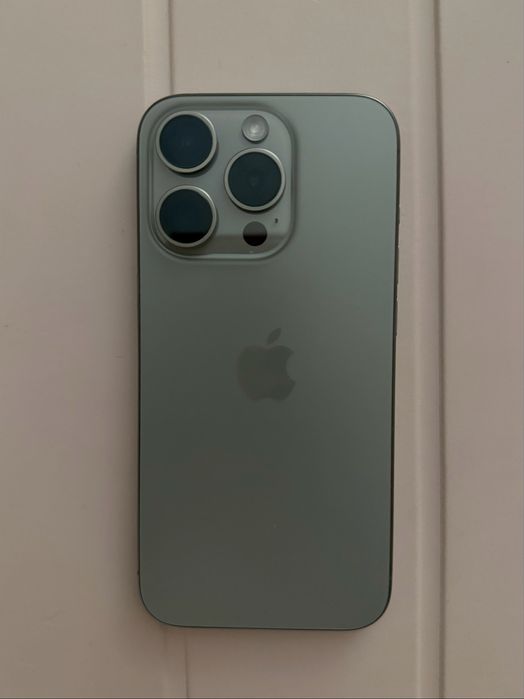 Iphone 15 Pro серый