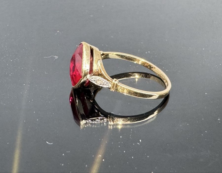 Inel aur rubin diamante