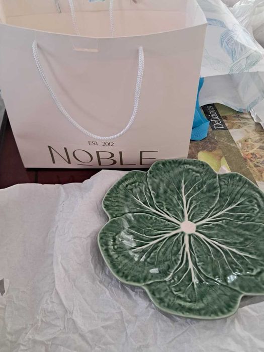 Продаётся новая посуда отличного качества.