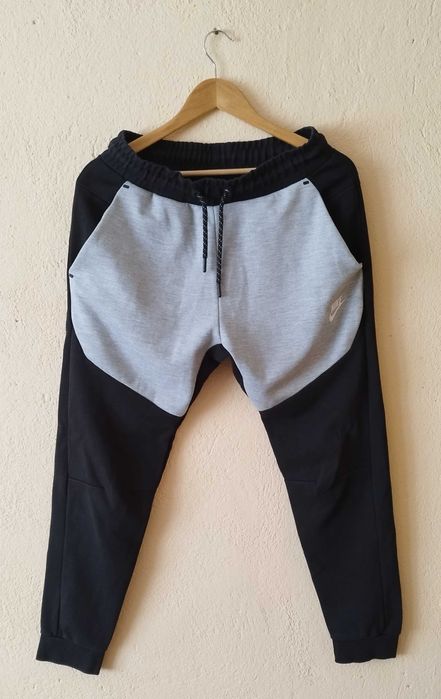 100% Оригинално мъжко ватирано спортно долнище NIKE!