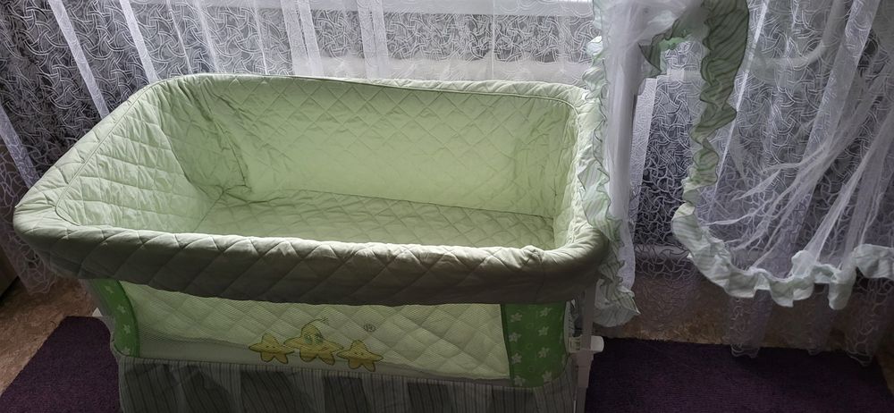 Продам детскую кровать-манеж