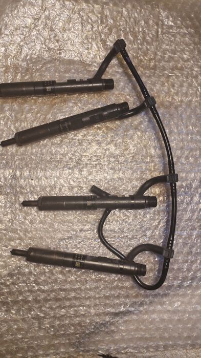Injectoare   de renauld 3, folosite  3 luni
